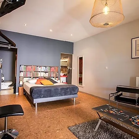 D'hotes L'ecrit Vin Bed & Breakfast