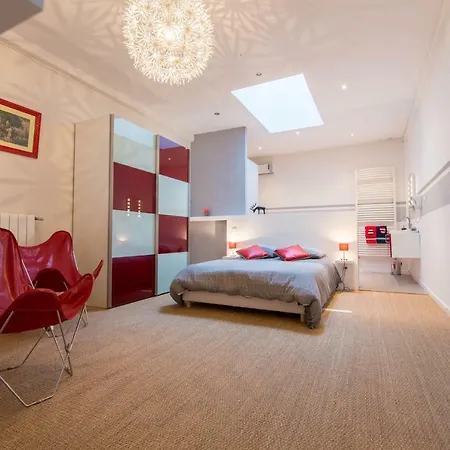 D'hotes L'ecrit Vin Bed & Breakfast *